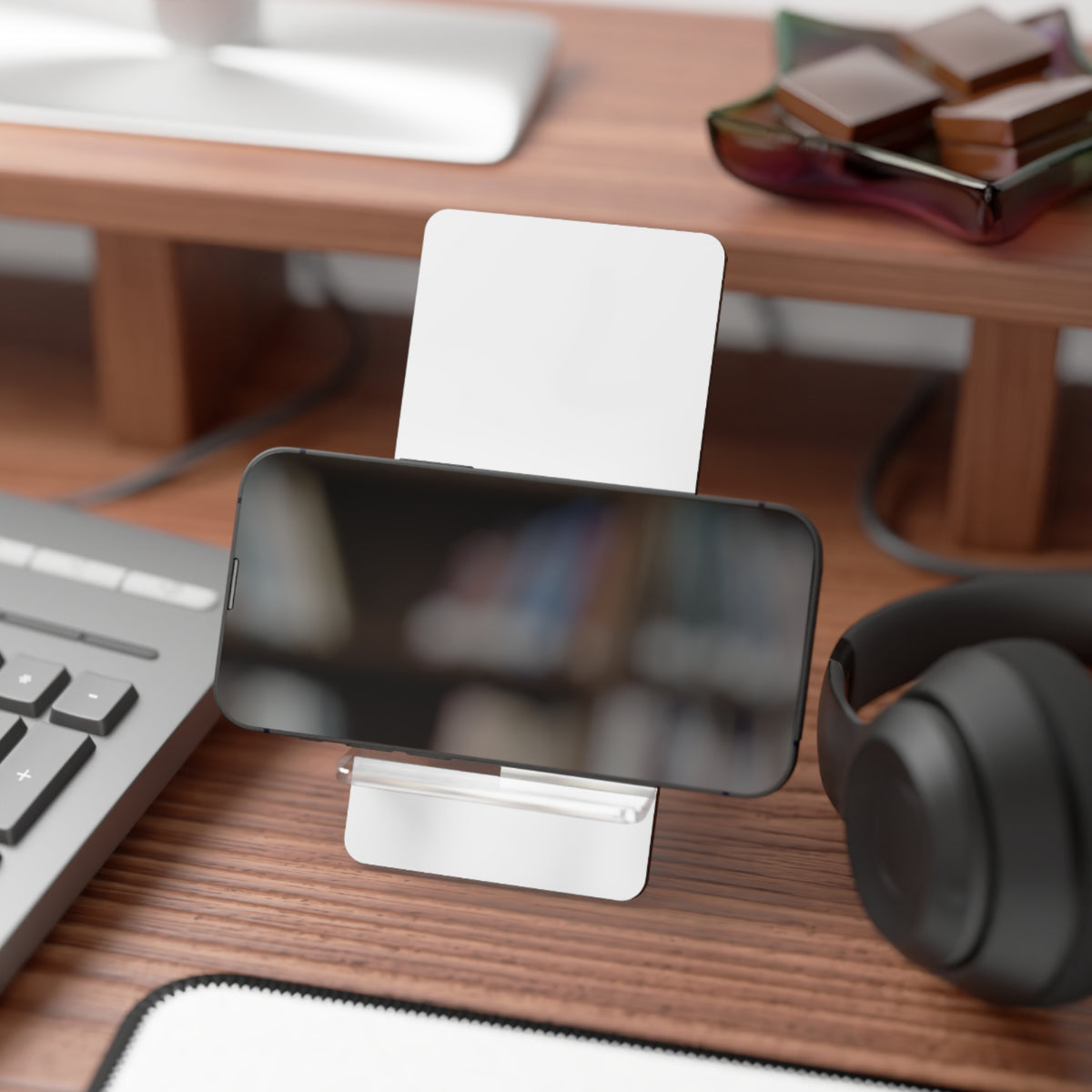 Mobile Display Stand for Smartphones - Skilled Trades